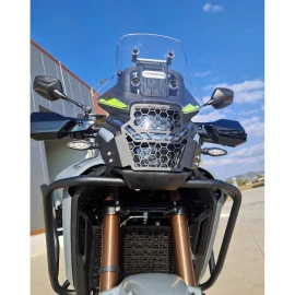 CF MOTO 450MT 2023-2025 προστατευτική σήτα φαναριού CF MOTO 450MT 2023-2025 προστατευτική σήτα φαναριού