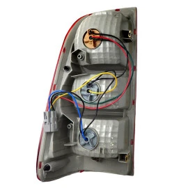 Πίσω φανάρι Toyota Hilux Vigo 2004-2011 δεξί με φανό όπισθεν 1τμχ
