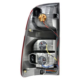 Πίσω φανάρι Toyota Hilux Vigo 2011-2015 δεξί με φανό όπισθεν 1τμχ Πίσω φανάρι Toyota Hilux Vigo 2011-2015 δεξί με φανό όπισθεν 1τμχ