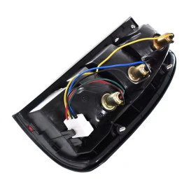 Mazda B2500 1997-2003 πίσω φανάρι αριστερό 1τμχ Mazda B2500 1997-2003 πίσω φανάρι αριστερό 1τμχ