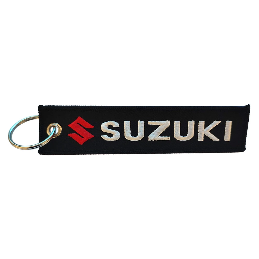 Υφασμάτινο κεντητό μπρελόκ με λογότυπο Suzuki μαύρο Υφασμάτινο κεντητό μπρελόκ με λογότυπο Suzuki μαύρο