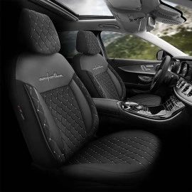 Καλύμματα αυτοκινήτου Otom comfortline VIP design universal sued / rachel / δερματίνη καπιτονέ σετ εμπρός / πίσω μαύρο με άσπρο κέντημα CMV-232 11 τεμάχια Καλύμματα αυτοκινήτου Otom comfortline VIP design universal sued / rachel / δερματίνη καπιτονέ σετ εμπρός / πίσω μαύρο με άσπρο κέντημα CMV-232 11 τεμάχια