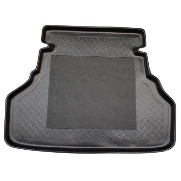 Toyota Avensis I Combi 1997-2003 πατάκι πορτ μπαγκάζ πλαστικό μαύρο σκαφάκι Aristar - 1τμχ