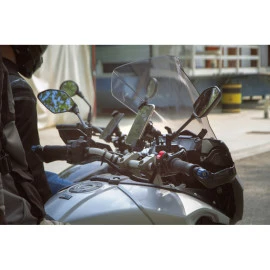 Θήκη κινητού Optiline Titan Chroma Wireless Universal εφαρμογής για κινητά με οθόνη από 5,2'' - 7' ίντσες 4 σετ αποστάτες και δυνατότητα ασύρματης φόρτισης Max Power 15W