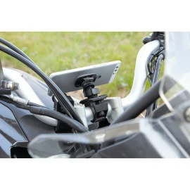 Αυτοκόλλητος αντάπτορας κινητού Optiline Universal εφαρμογής σε μαύρο χρώμα με διαστάσεις 39 x 46,5 mm και σύστημα Duolock