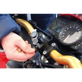 Βάση στήριξης κινητού Optiline Belt για τιμόνι μηχανής με διάμετρο από 15 mm έως 40 mm, ρυθμιζόμενο ιμάντα δέσης (λουρί) με πεταλούδα και σύστημα Duolock