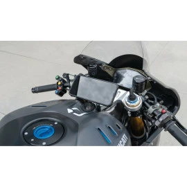 Βάση στήριξης κινητού Optiline Titan Panigale για τις βίδες στην μίζα στο τιμόνι μηχανής Panigale 899, 959, V2, 1199, 1299, V4 με σύστημα Duolock